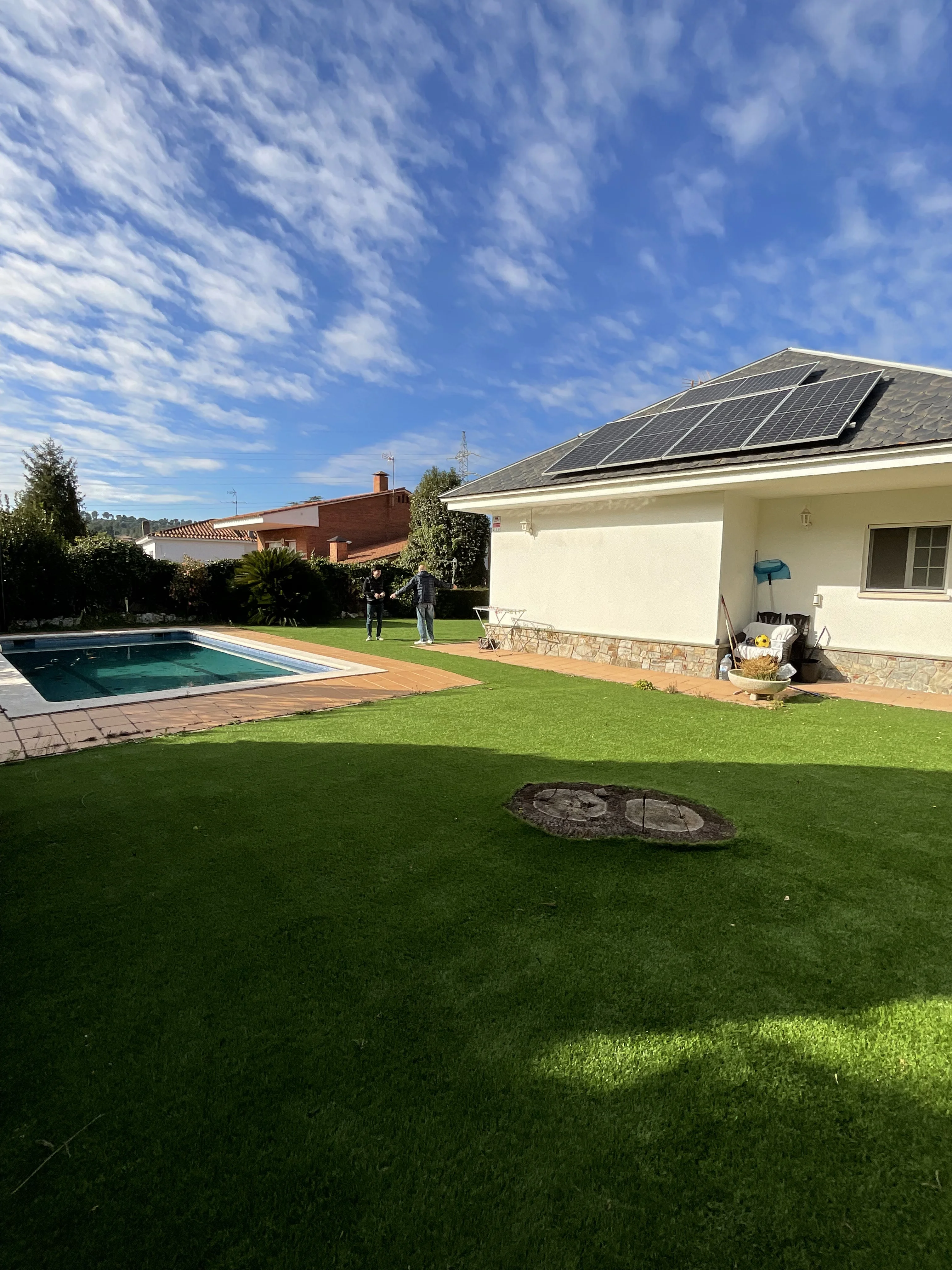 D’un jardí amb molt manteniment a un jardí minimalista