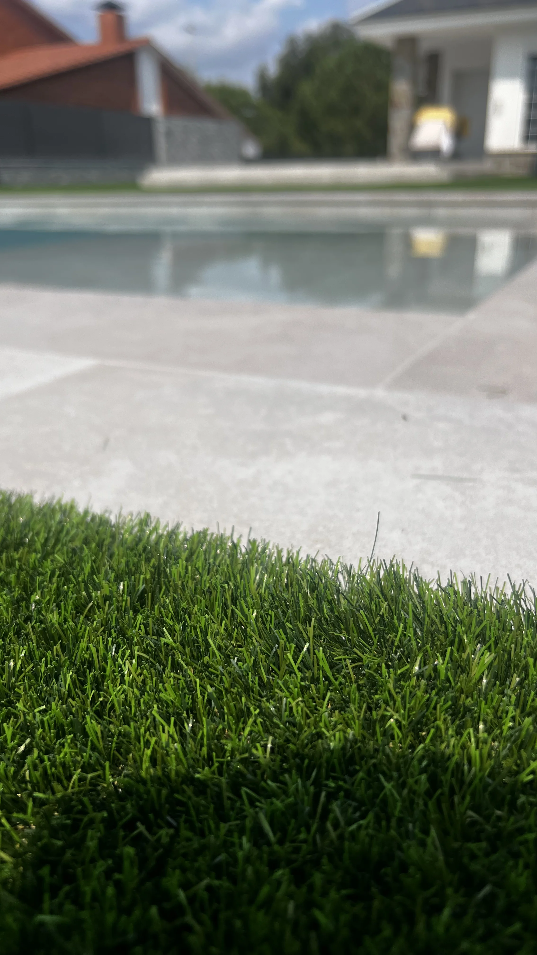 D’un jardí amb molt manteniment a un jardí minimalista